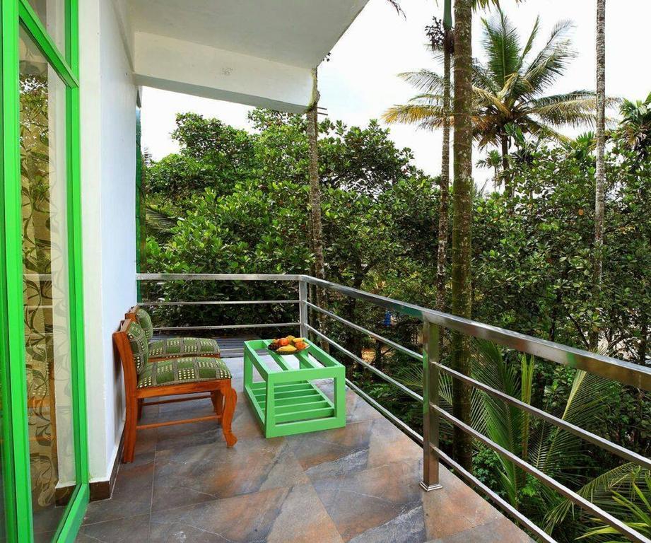 Thekkady Spice Valley Holiday Hotel Eksteriør bilde