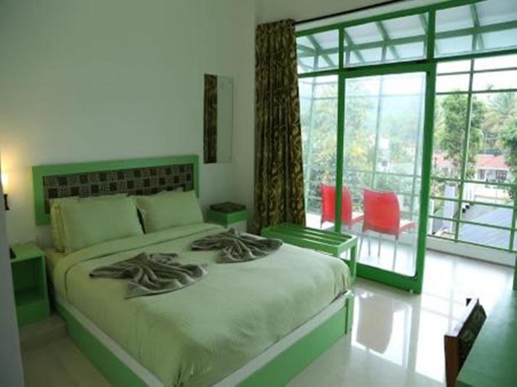 Thekkady Spice Valley Holiday Hotel Eksteriør bilde